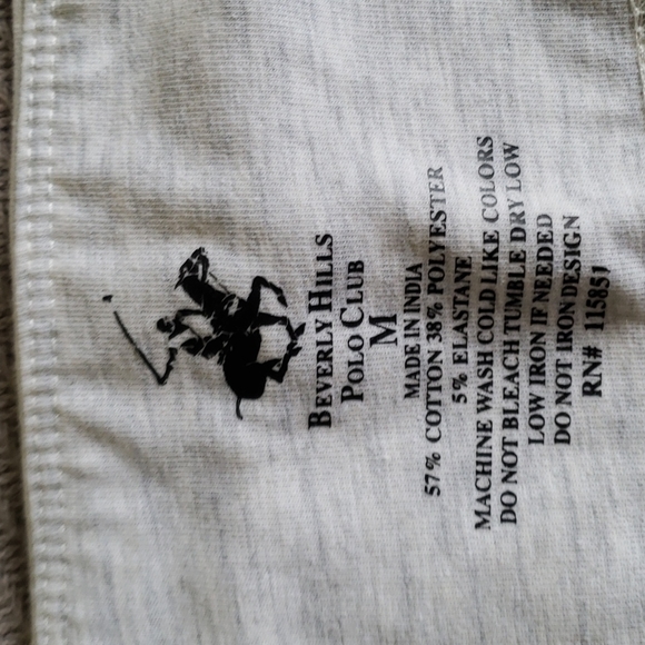 White shorts, medium, - Picture 4 of 4